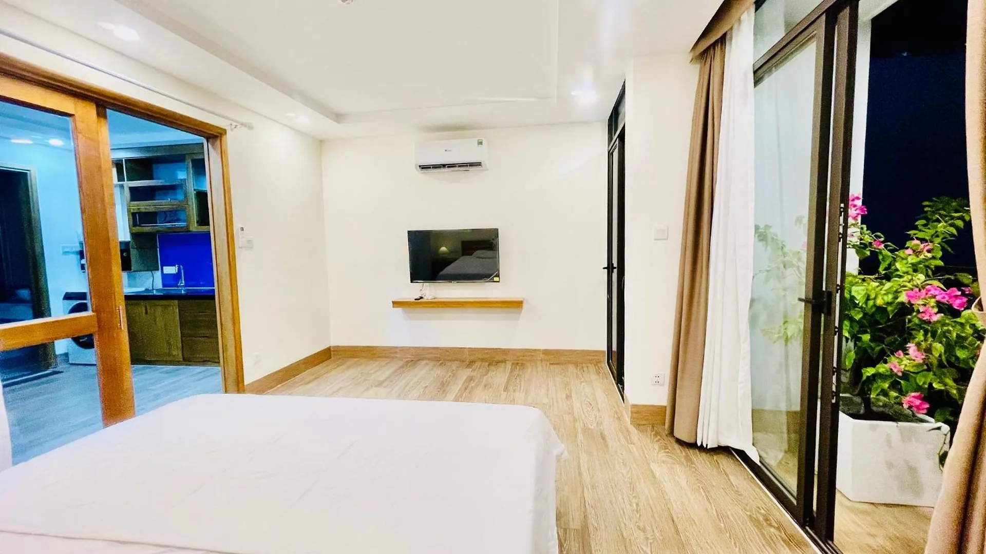 Hana Premier Apartment Da Nang